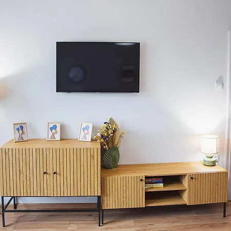 за гости ирис Iris Guest Apartment